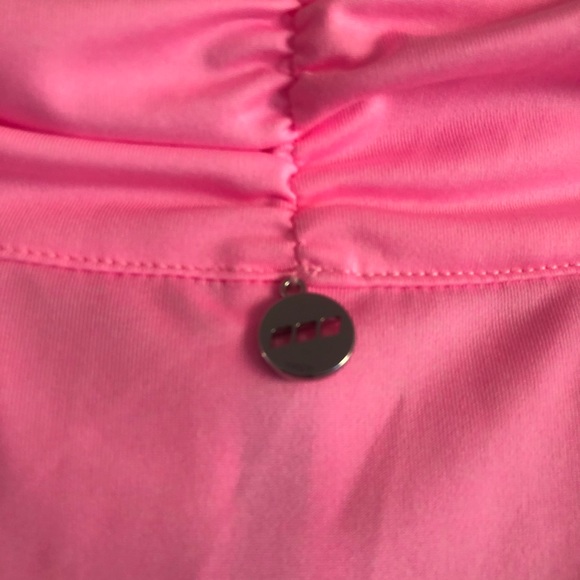 Lorna Jane Hot Pink Zip-Up Vest - Picture 6 of 8